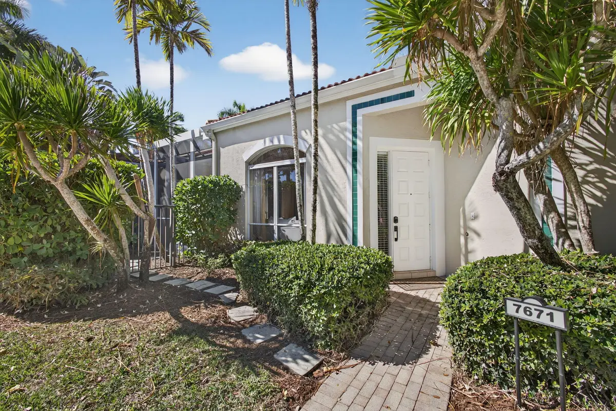 4-web-or-mls-5D1A0974 at 7671 Dahlia Court, West Palm Beach