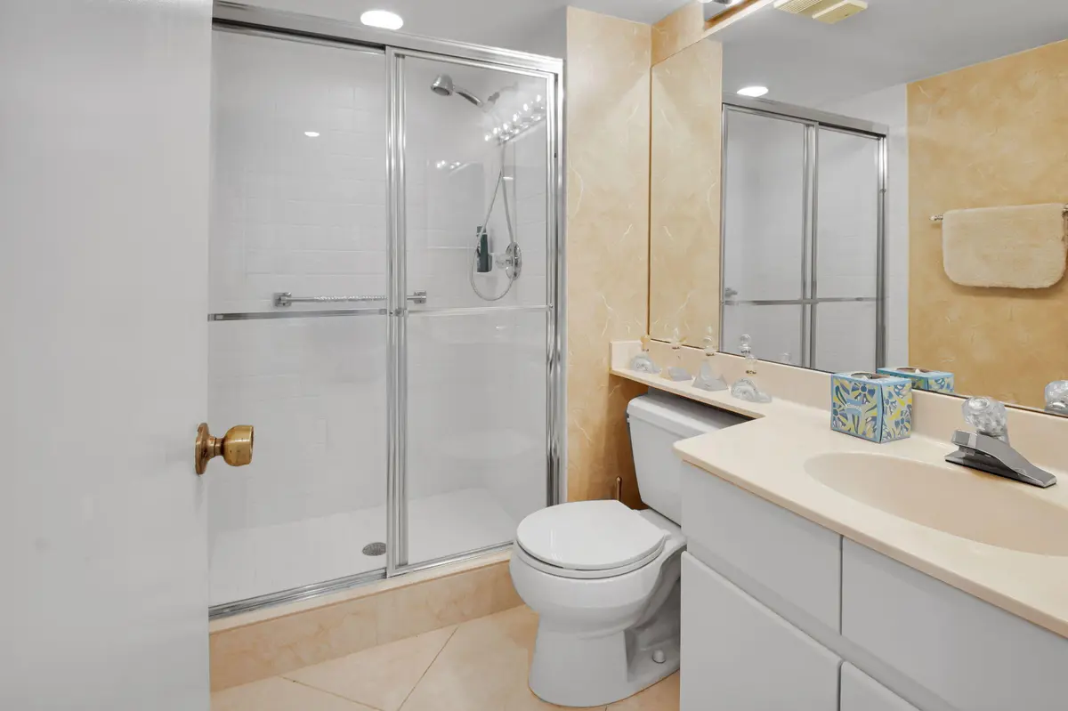 28-web-or-mls-DSC_1944 at 7380 Clunie Place 13006, Delray Beach