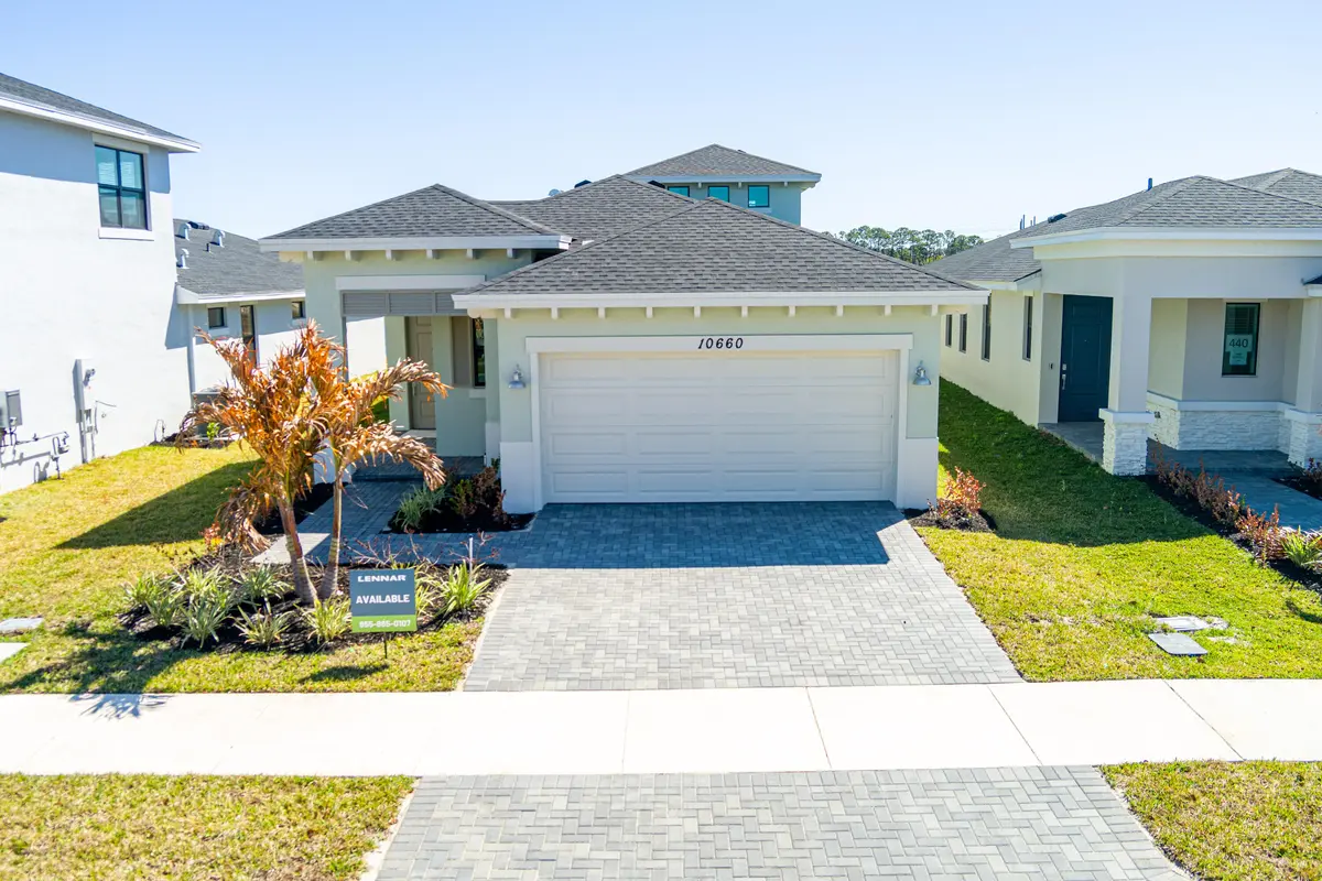 Hailey at Glynlea Country Club at 10660 NW Wilgrove Lane, Port St. Lucie