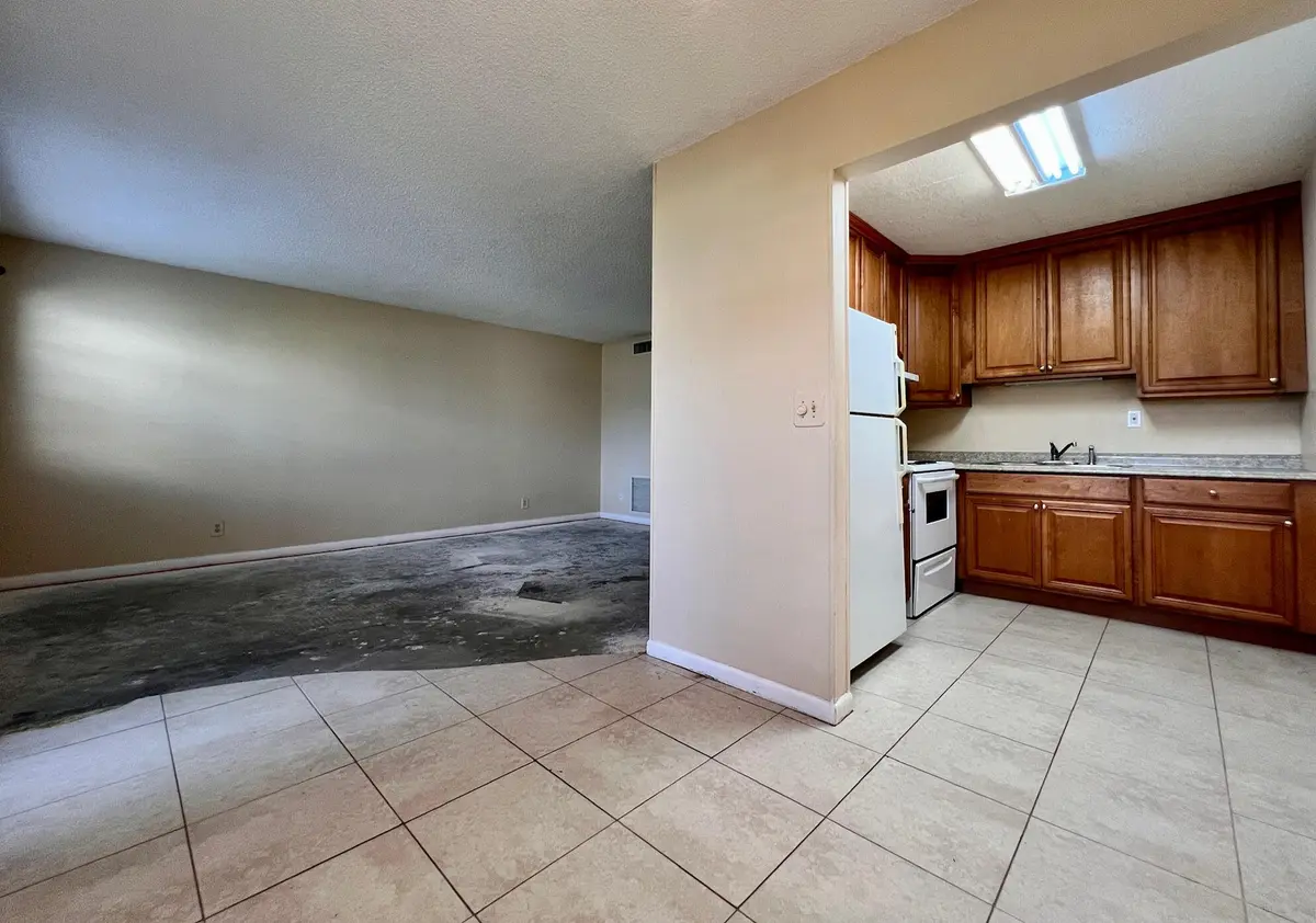 Dining to Living at 240 Bedford J, West Palm Beach