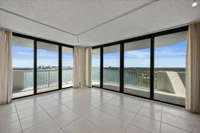 115 Lakeshore Drive 1747, North Palm Beach – sold