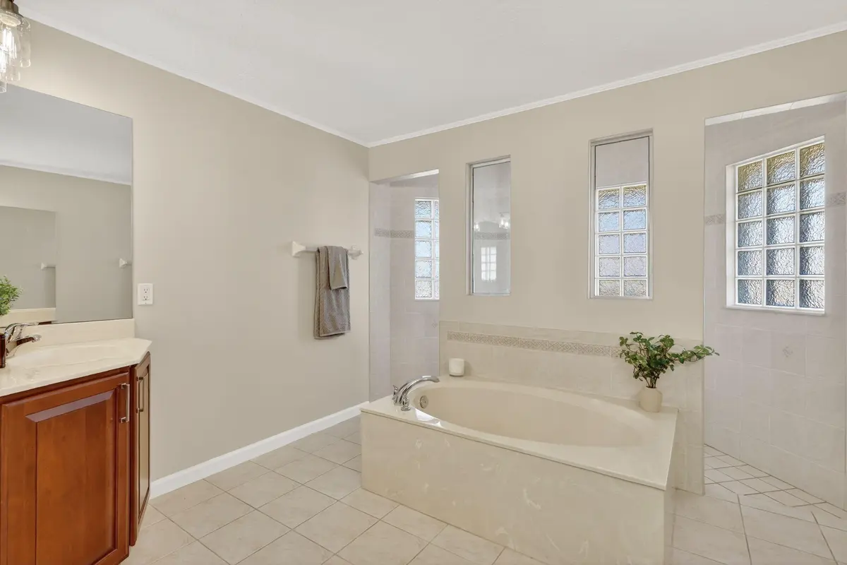 Master Bathroom at 2846 SE Eagle Drive, Port St. Lucie