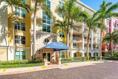 806 E Windward Way 622, Lantana – sold