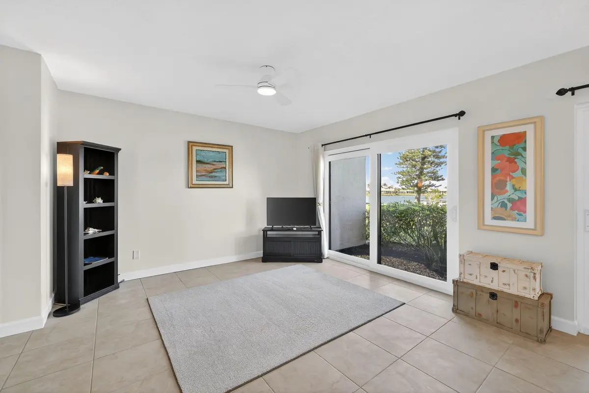 Great room at 3210 S Lakeview Circle 3-102, Hutchinson Island