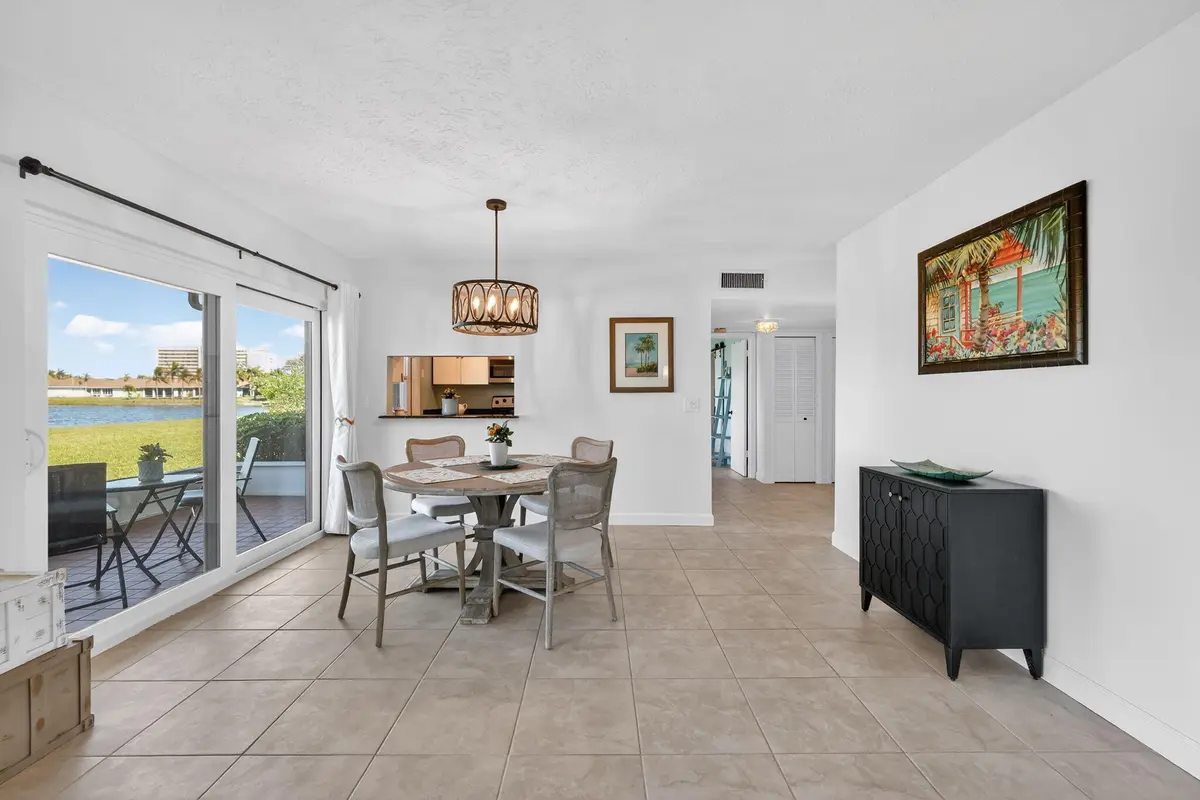 Dining area at 3210 S Lakeview Circle 3-102, Hutchinson Island