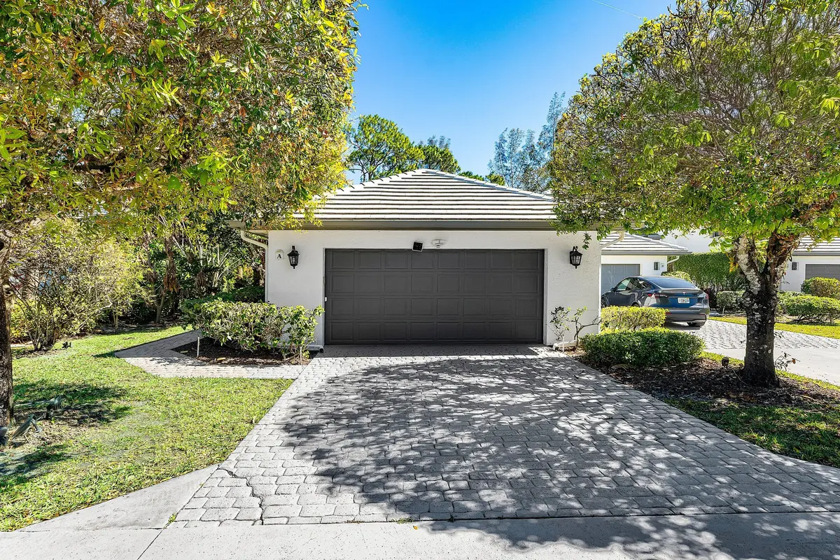 ,k , at 1120 Sand Drift Way A, West Palm Beach