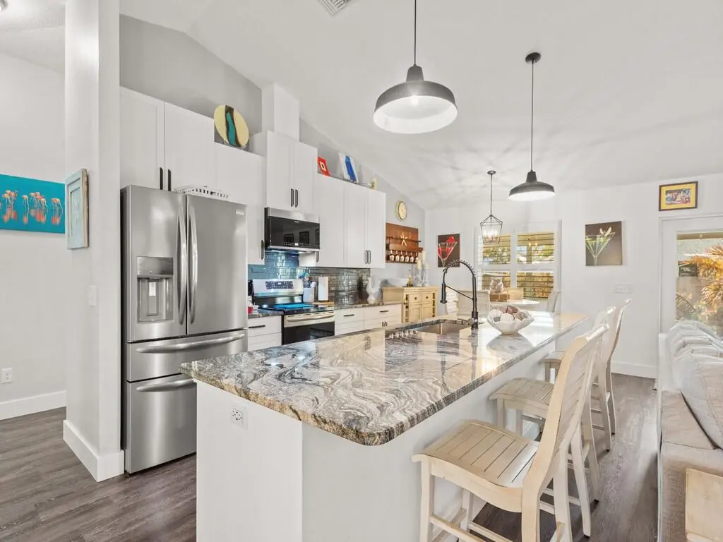 615 19th St SW at 615 19th Street, Vero Beach