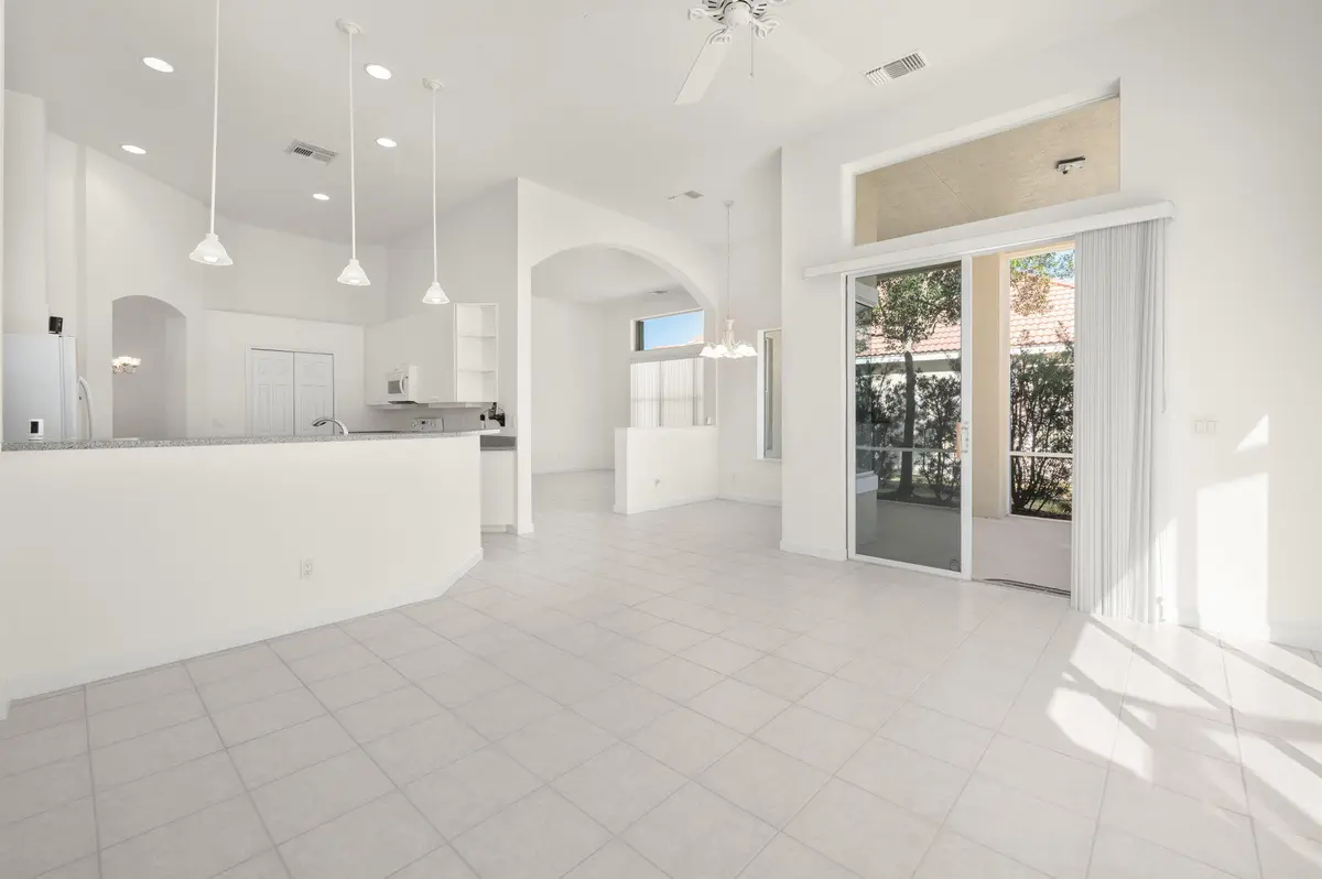 27-web-or-mls-805 SW Marsh Harbor Bay - at 805 SW Marsh Harbor Bay, Port St. Lucie