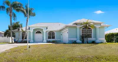 419 Ponoka Street, Sebastian – sold
