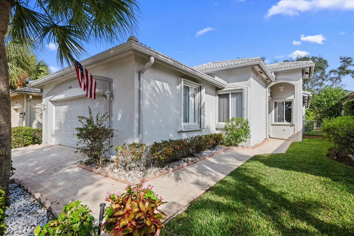 33 (8) at 9078 Bay Point Circle, West Palm Beach