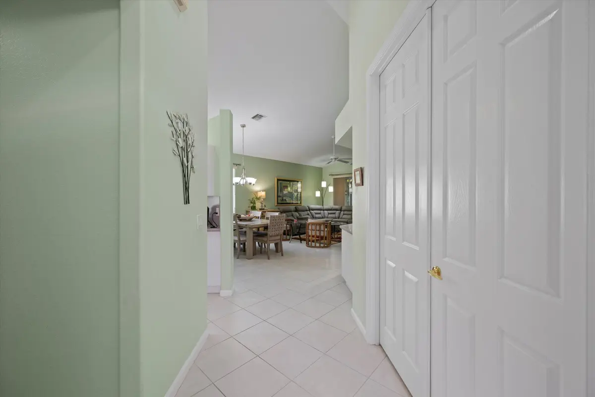 33 (10) at 9078 Bay Point Circle, West Palm Beach