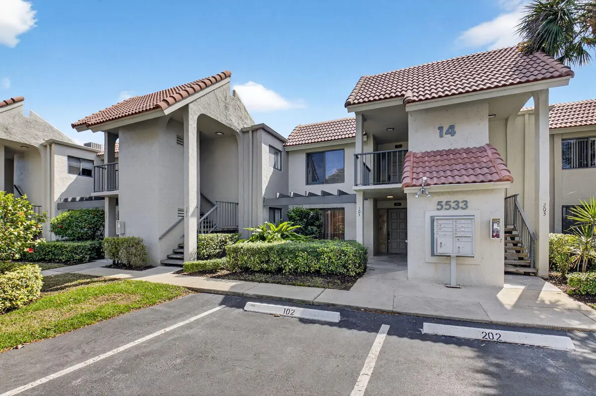 3-web-or-mls-DSC_0433 at 5533 Fairway Park Drive 103, Boynton Beach