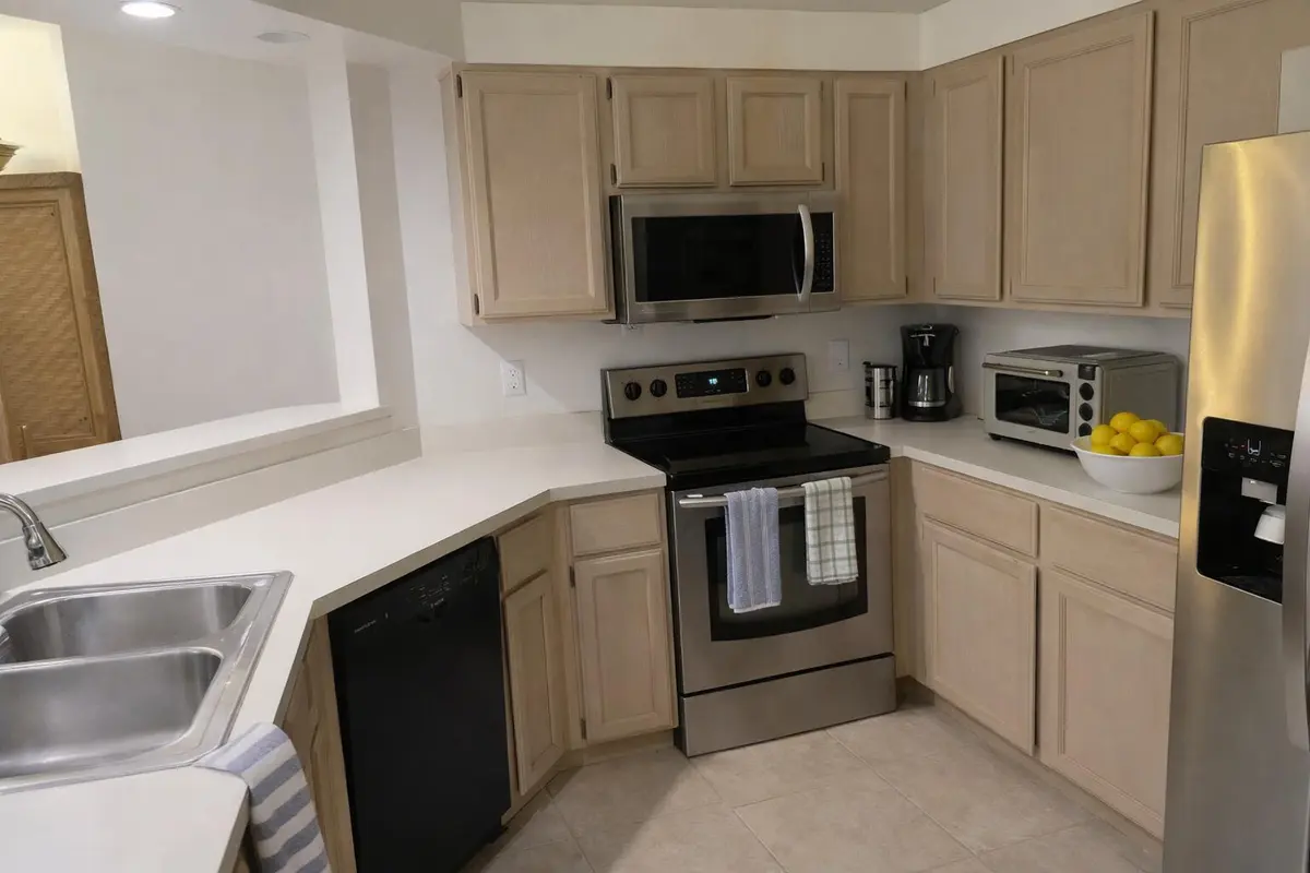 KITCHEN at 9202 Vineland Court F, Boca Raton
