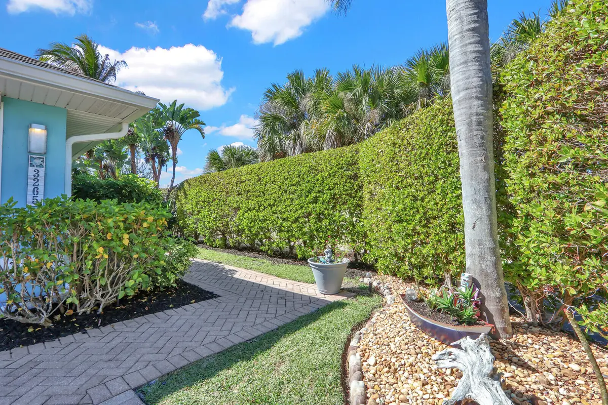 04_Image_5_mls at 3265 Lakeshore Drive, Hutchinson Island