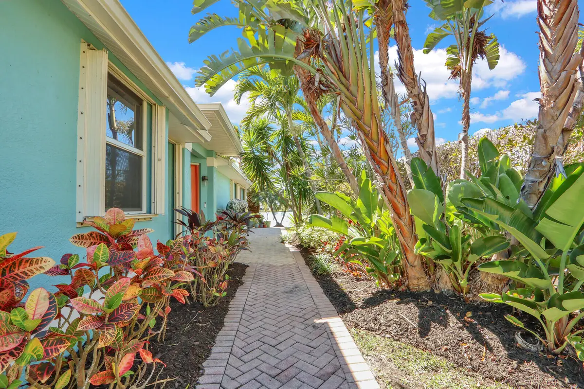 06_Image_6_mls at 3265 Lakeshore Drive, Hutchinson Island
