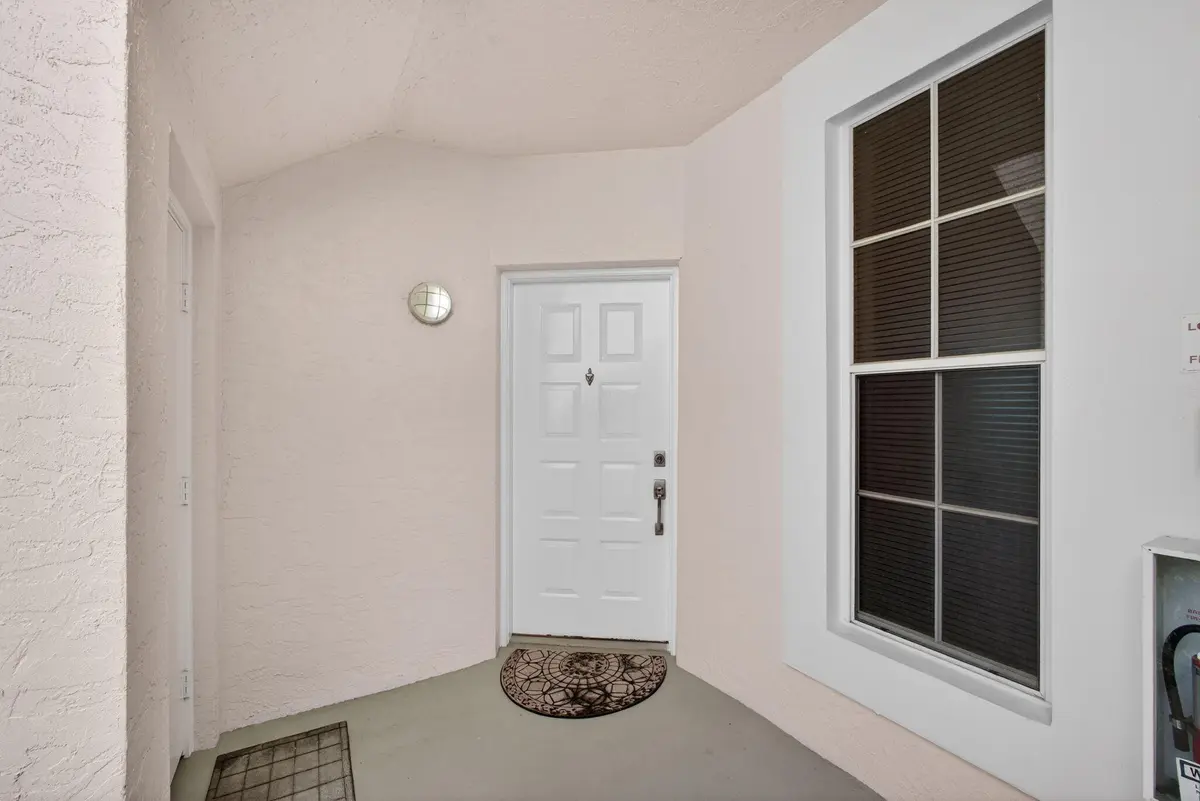 4-web-or-mls-5D1A4269 at 101 Muirfield Court 101d, Jupiter