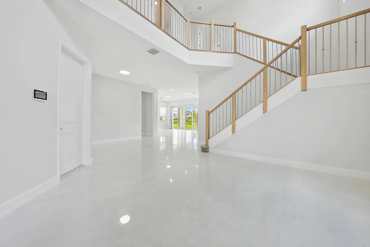 entrance at 5432 Pecan Drive, Westlake