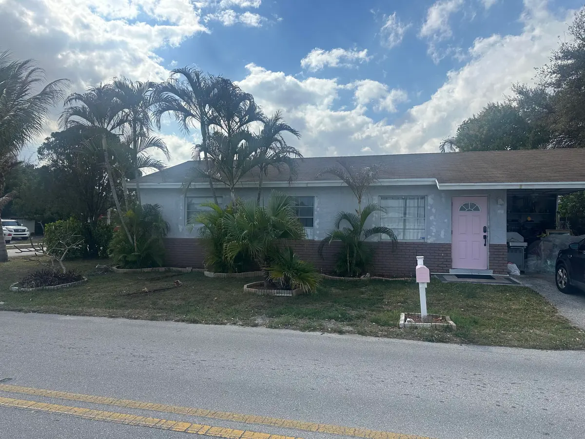 IMG_4767 at 106 S Caloosahatchee Avenue, Jupiter