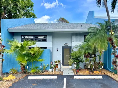 2840 S Oakland Forest Drive 2906, Oakland Park – sold