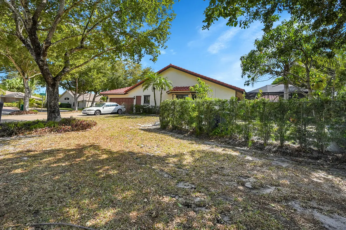 05_0 (5) at 5172 NW 84th Road, Coral Springs