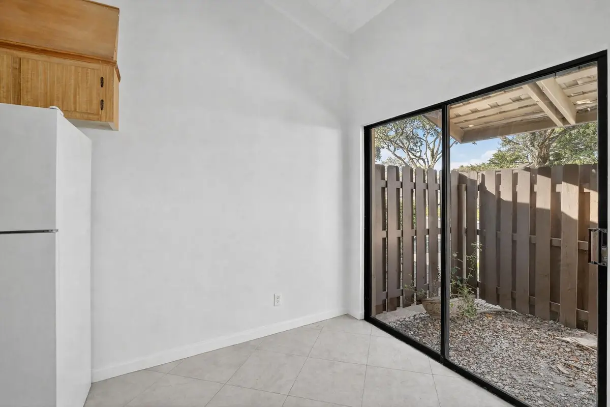 Breakfast area/Atrium at 8042 SW 21st Place 8042, Davie