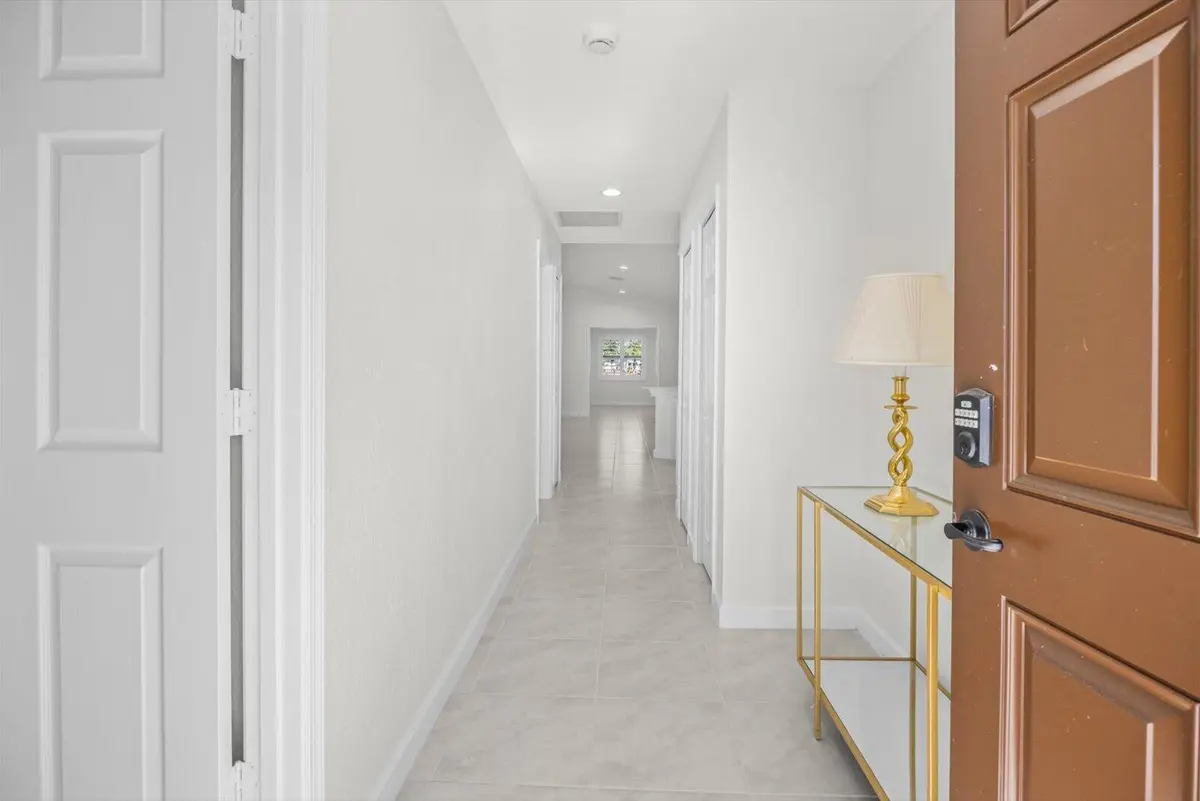 05-vil in-4 at 39 Villa Blanca, Fort Pierce