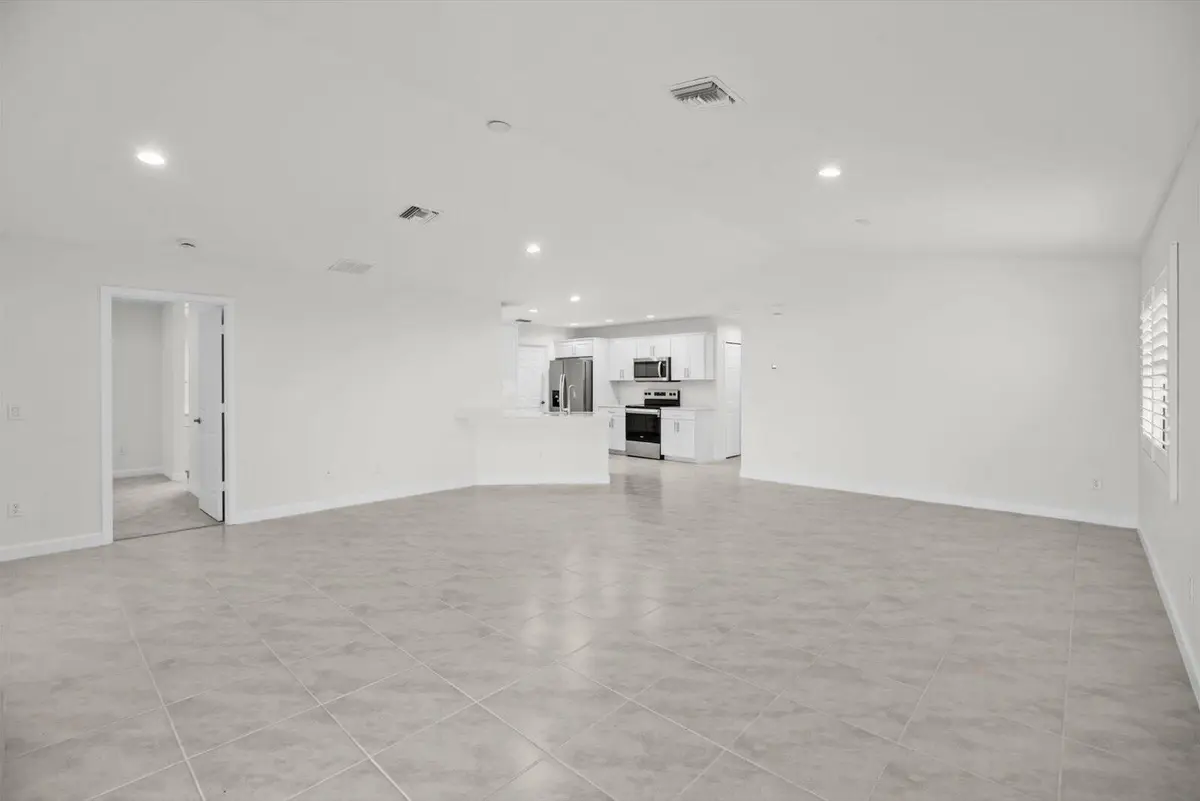11-vil in-22 at 39 Villa Blanca, Fort Pierce