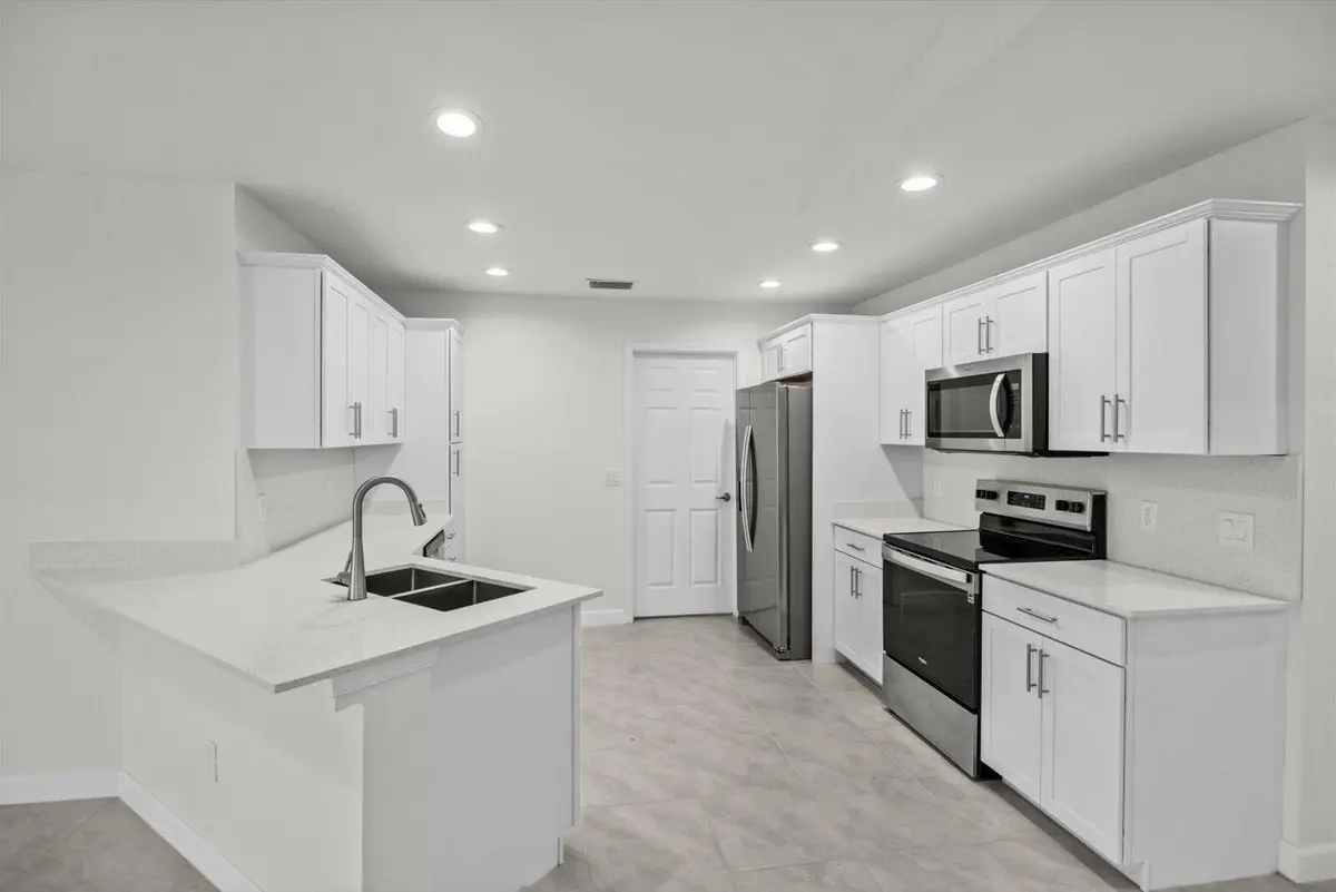 12-vil in-26 at 39 Villa Blanca, Fort Pierce