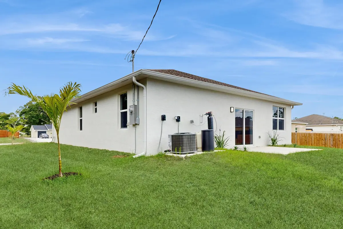 8050-97th-Ct-Vero-Beach-FL-32967-0503202 at 8516 102nd Court, Vero Beach