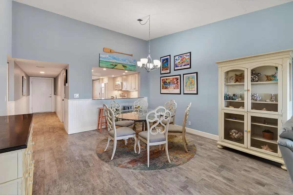 Dining to Kitchen at 1036 Us Highway One 419, North Palm Beach