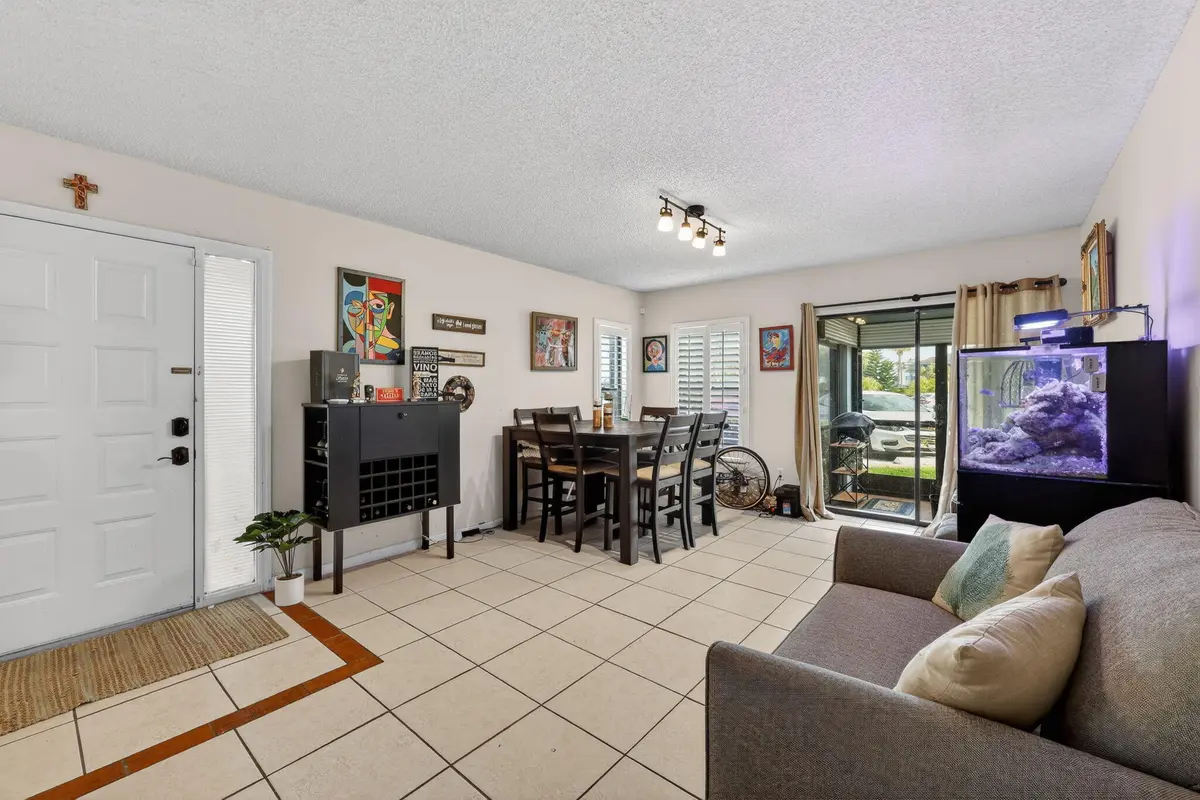 3-web-or-mls-8P3A1154 at 950 S Kanner Highway 603, Stuart