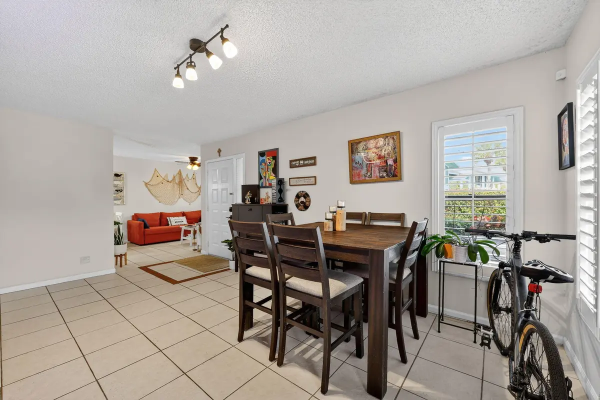 4-web-or-mls-8P3A1155 at 950 S Kanner Highway 603, Stuart