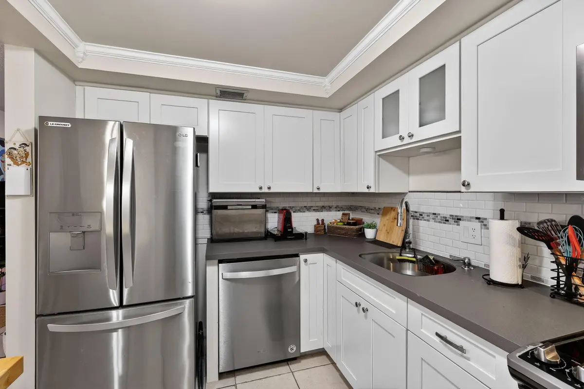 9-web-or-mls-8P3A1133 at 950 S Kanner Highway 603, Stuart