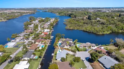 6797 Bayshore Drive, Lake Worth – Single Family Residence for sale