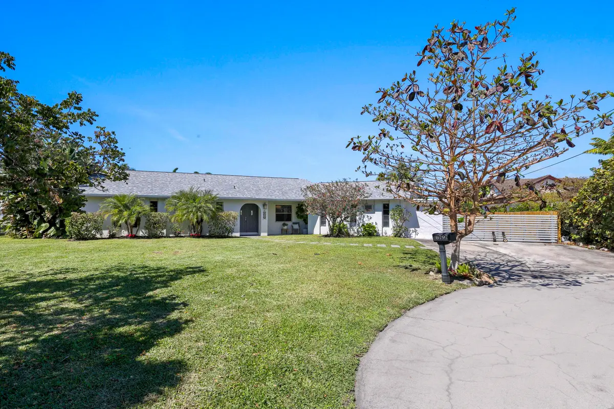 6797 Bayshore Drive at 6797 Bayshore Drive, Lake Worth