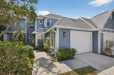 512 Ocean Dunes Circle, Jupiter – sold