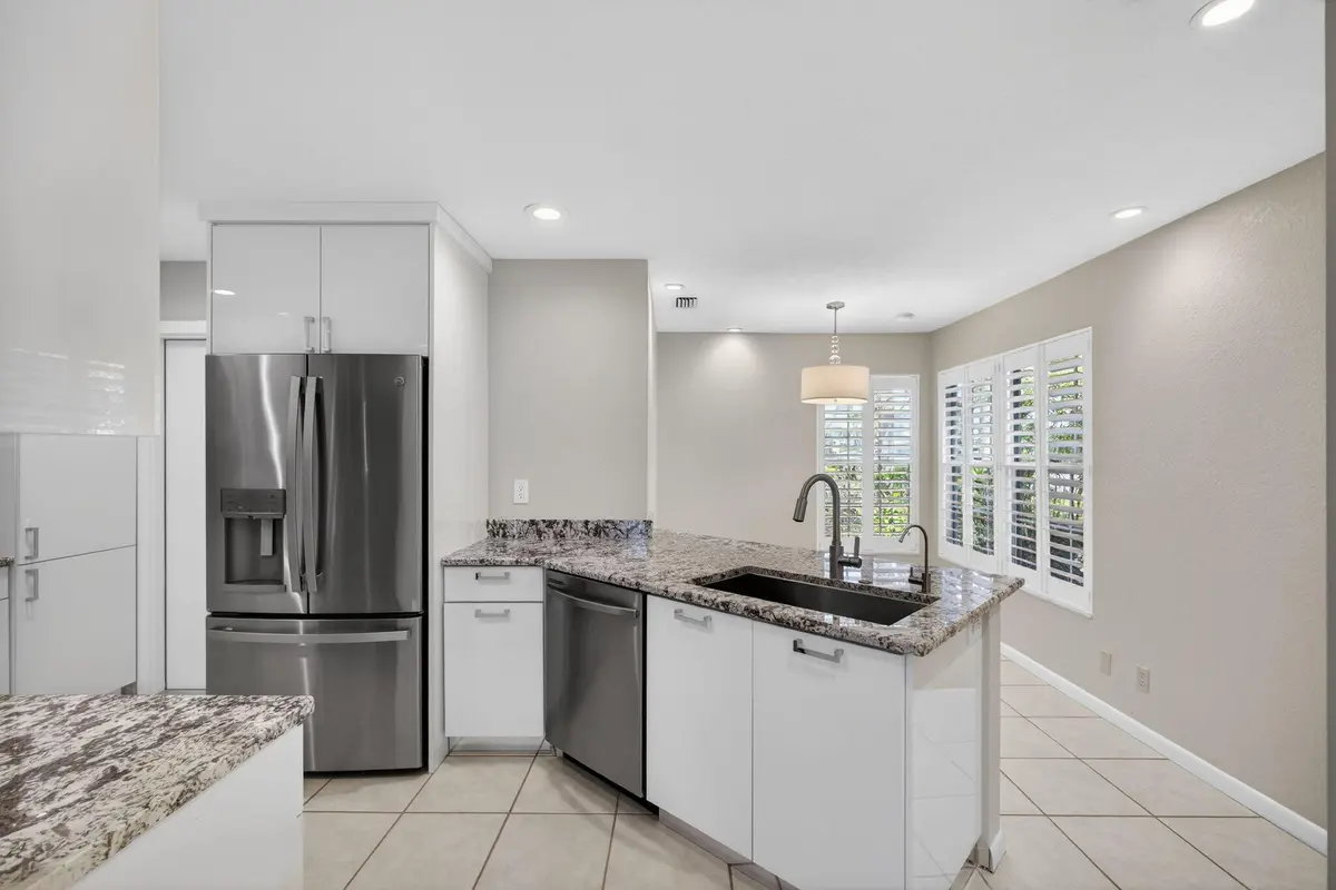 21-web-or-mls-5D1A5020 at 512 Ocean Dunes Circle, Jupiter