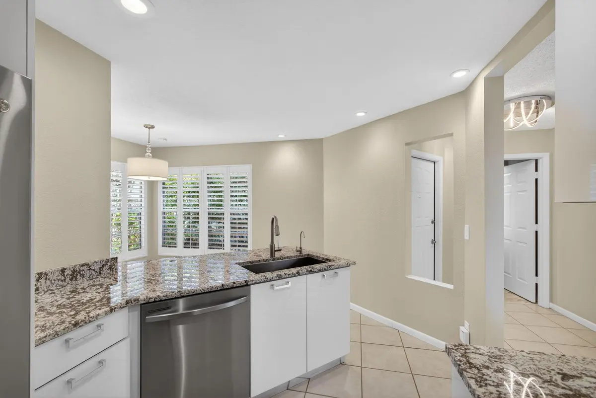 25-web-or-mls-5D1A5039 at 512 Ocean Dunes Circle, Jupiter