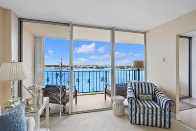 1801 S Flagler Drive 1206, West Palm Beach – sold