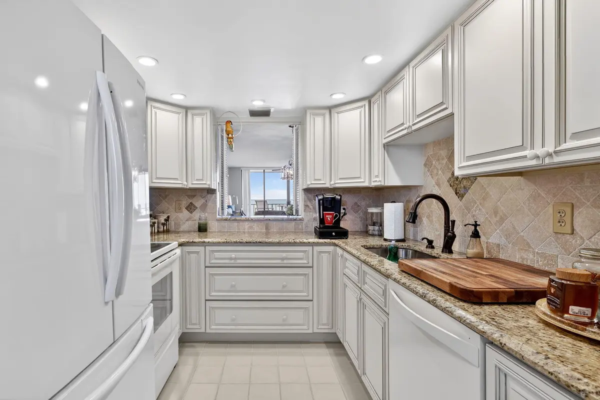 5055 N Hwy A1A #505 at 5055 N Highway A1a 505, Hutchinson Island