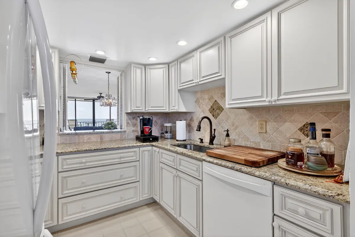 5055 N Hwy A1A #505 at 5055 N Highway A1a 505, Hutchinson Island