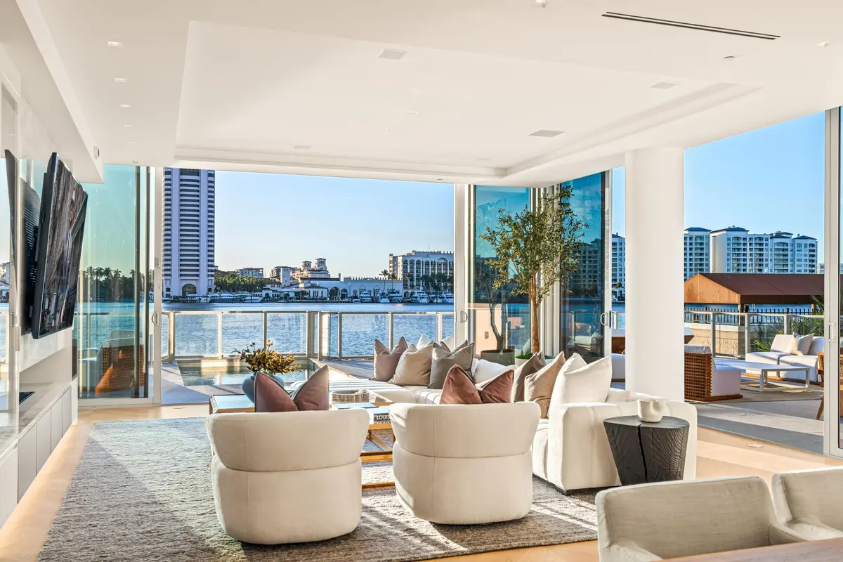 LAKE BOCA VIEW GREAT ROOM at 725 S Ocean Boulevard 101, Boca Raton