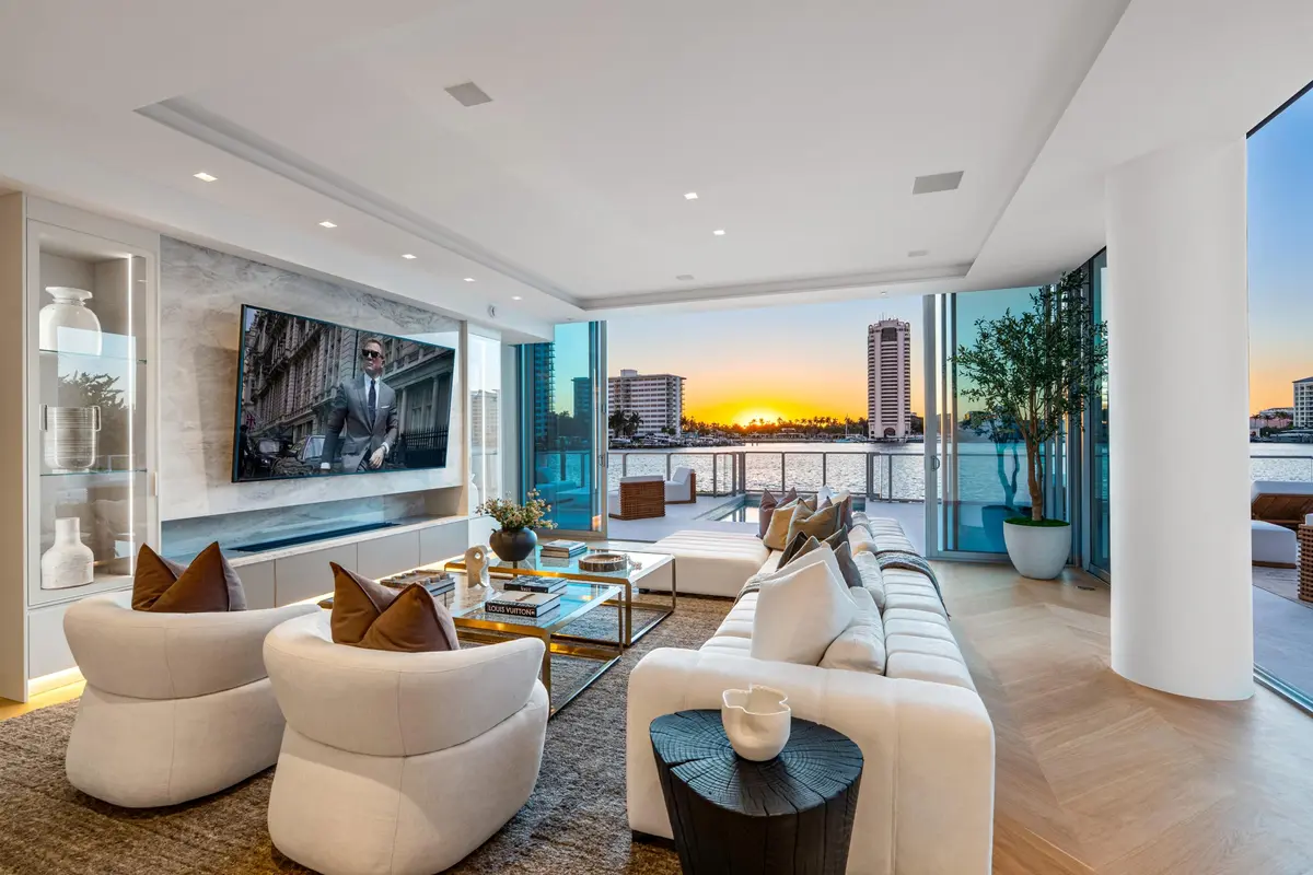 SUNSET OVER LAKE BOCA GREAT ROOM at 725 S Ocean Boulevard 101, Boca Raton