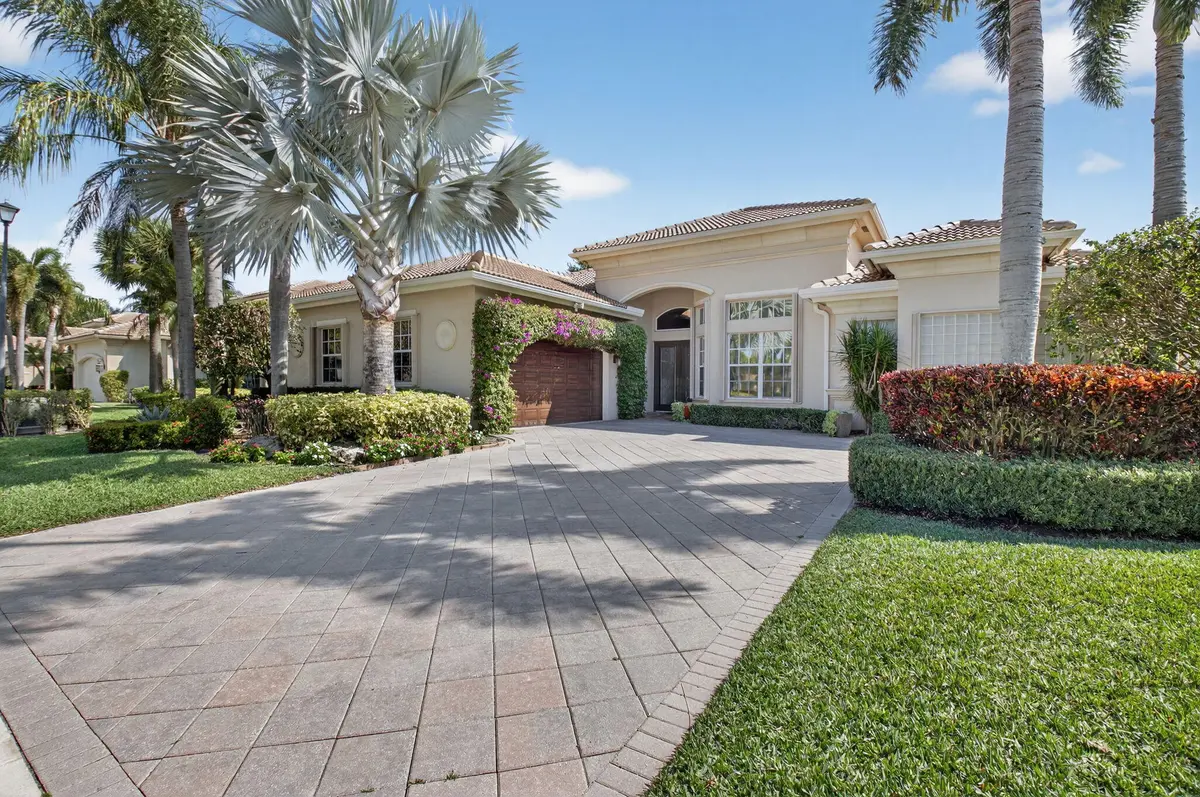 Side entry Garage at 13230 Avila Beach Cove, Delray Beach