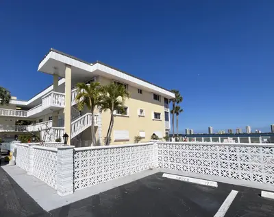 100 Doolen Court 112, North Palm Beach – sold