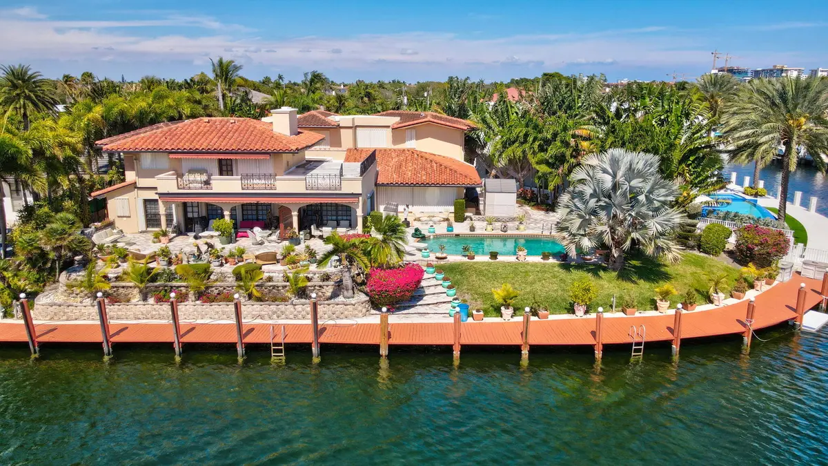 View of Backyard at 2850 NE 44th Street, Lighthouse Point