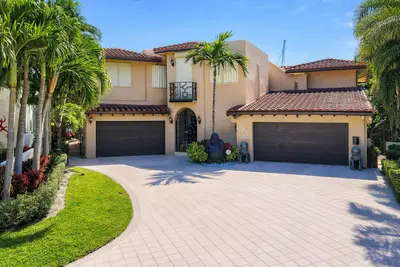 2850 NE 44th Street, Lighthouse Point – Single Family Residence for sale