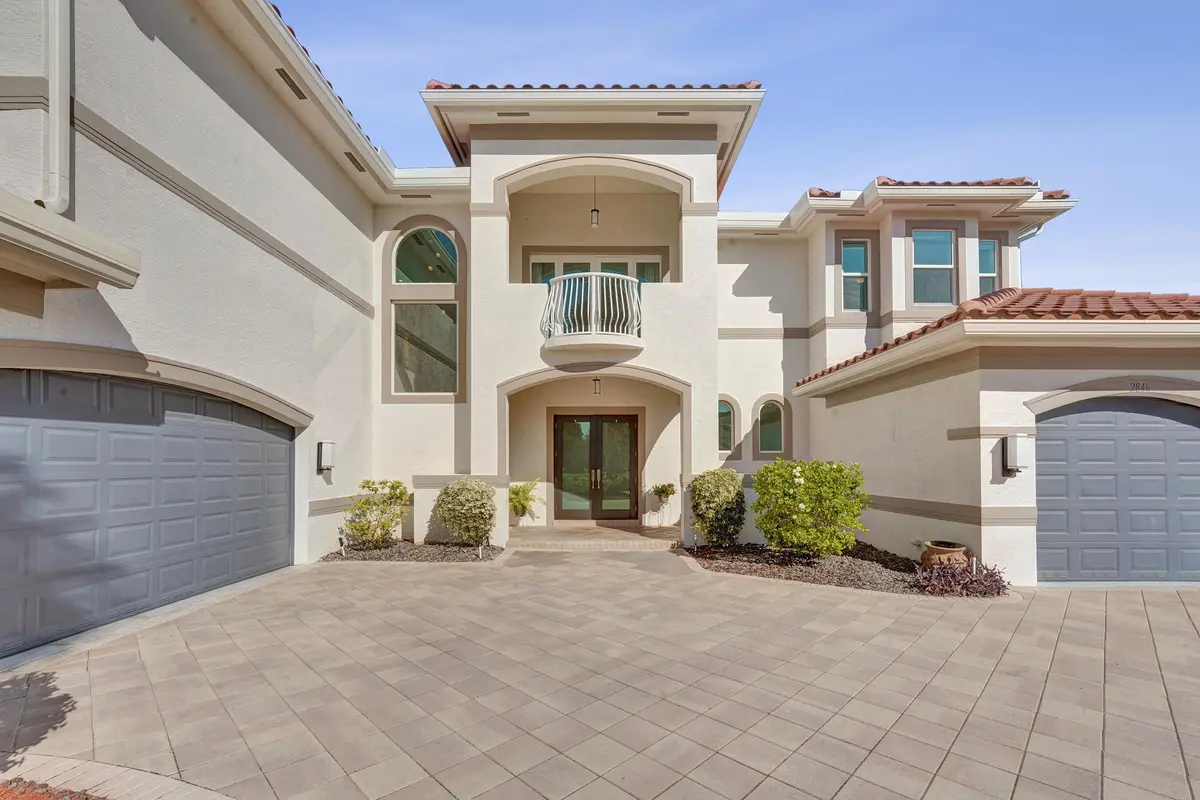2846 Juniper Lane at 2846 Juniper Lane, Davie
