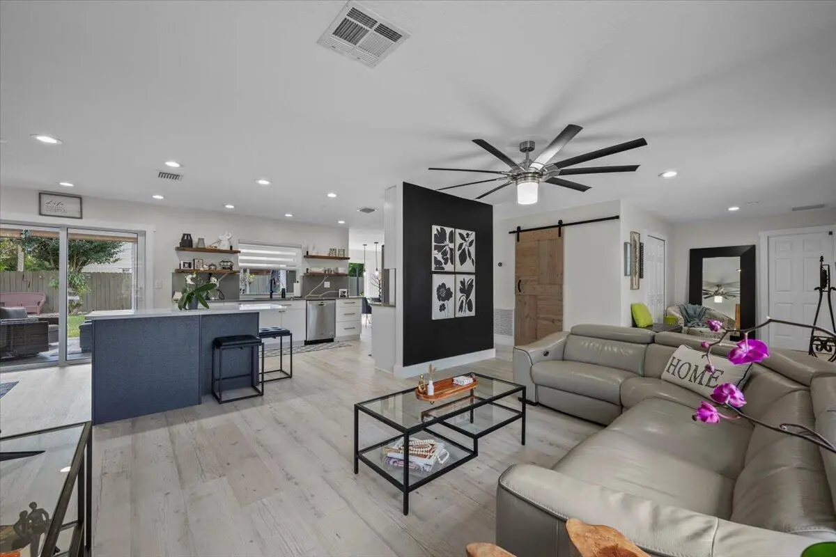 Living and Kitchen at 1591 Wyndcliff Drive, Wellington