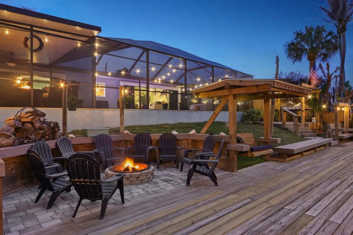 Fire pit/seating area at 310 Holly Avenue, Port St. Lucie